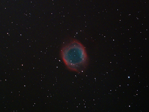 Helix — Der Helixnebel aufgenommen am 15./17.10 2023 mit dem Pentax 75/500 SDHF und der ASI 294 McPro mit UHC Filter. Belichtungszeit 65x60 Sekunden bei Gain 400 und -15°C Chiptemperatur, Niels