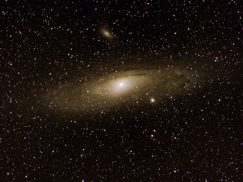 M 31 — Die Andromedagalaxie aufgenommen am 23.10.2016 von Niels. Mit dem Carl Zeiss Jena 4/300 und der Canon 40 Da wurde auf der StarAdventurer Montierung 25 x 150 Sekunden bei 800 ISO belichtet.