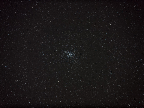 M37 — Zum Tag der Astronomie 30.3.2019 begeisterte M37 viele Besucher, 140mm APO mit Reducer, Canon 6DII, 10*30sec, ISO 800, Matthias