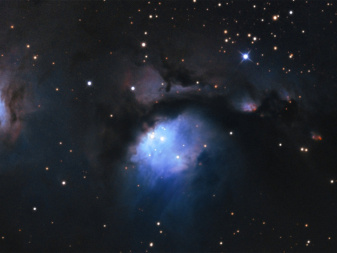 M78 — Der Reflexionsnebel M78 im Sternbild Orion. Aufgenommen von Robert in Obercrinitz. Das Bild wurde am 27.01. und am 28.01.2017 durch den 10" f/4 Newton 7,1h lang belichtet.Autor: RobertLizenz: CC BY-NC-ND 4.0