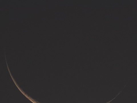 Mond 3%